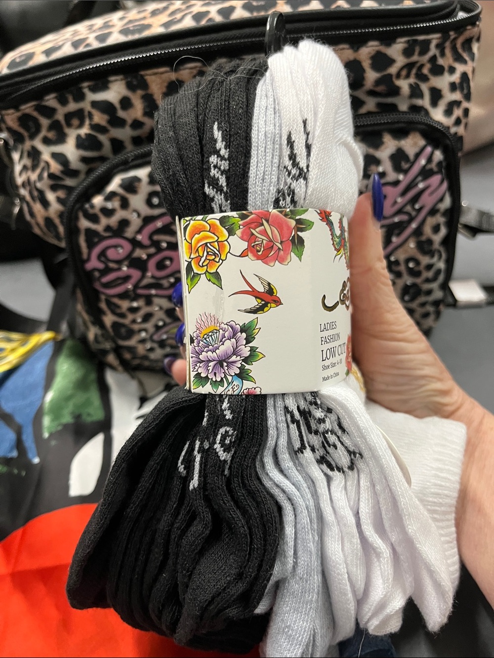 NWT Ed Hardy Leopard Print Lunch Bag with Pink Script and Red Rose 3pc Bundle - Picture 3 of 12